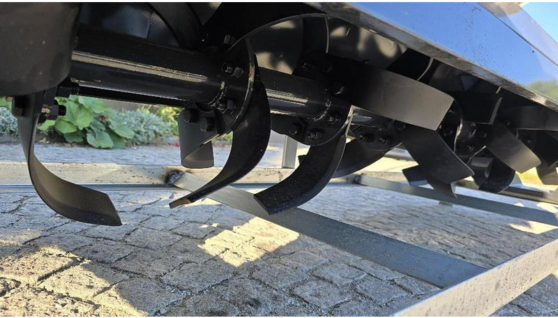 Wolverine Anbaufräse mit Bobcat 115cm Aufnahme TL-12-73 W - Kokë: foto 3 Wolverine Anbaufräse mit Bobcat 115cm Aufnahme TL-12-73 W - Kokë: foto 3