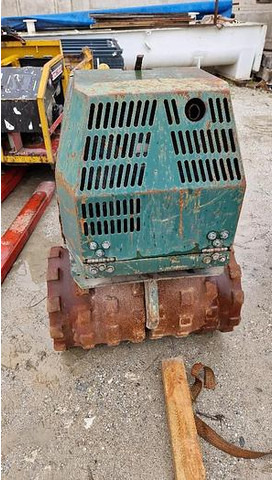Rammax RW1504 Grabenwalze - Rul bujqësor: foto 3 Rammax RW1504 Grabenwalze - Rul bujqësor: foto 3