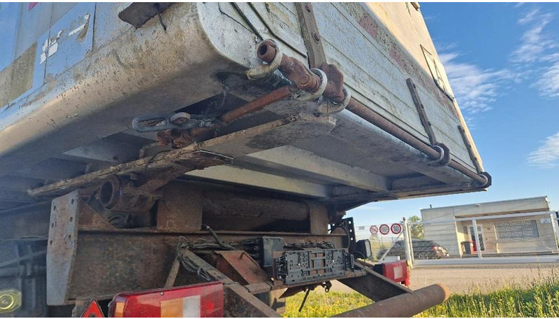 Warneke Alu Kippmulde 2 Achs mit Lenkachse - Rimorkio vetëshkarkuese: foto 3 Warneke Alu Kippmulde 2 Achs mit Lenkachse - Rimorkio vetëshkarkuese: foto 3