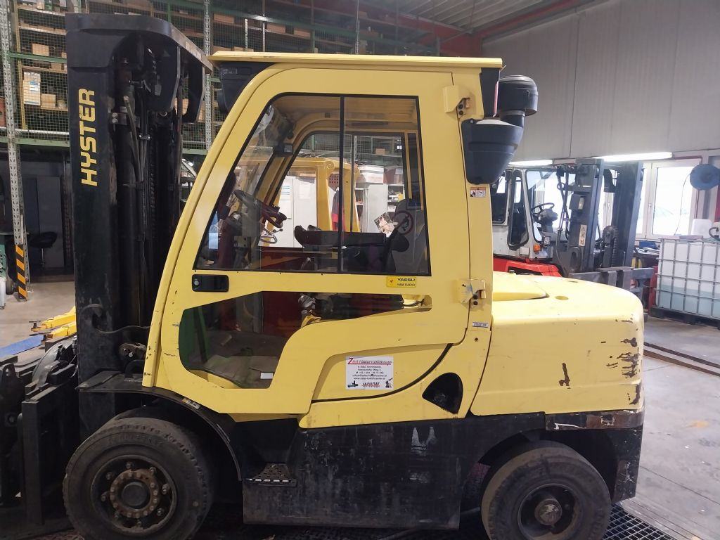 Hyster H4.5FTS5 - Pirun më naftë: foto 1 Hyster H4.5FTS5 - Pirun më naftë: foto 1