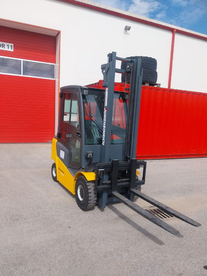 Jungheinrich TFG-320 370ZT - Pirun ngritës: foto 3 Jungheinrich TFG-320 370ZT - Pirun ngritës: foto 3