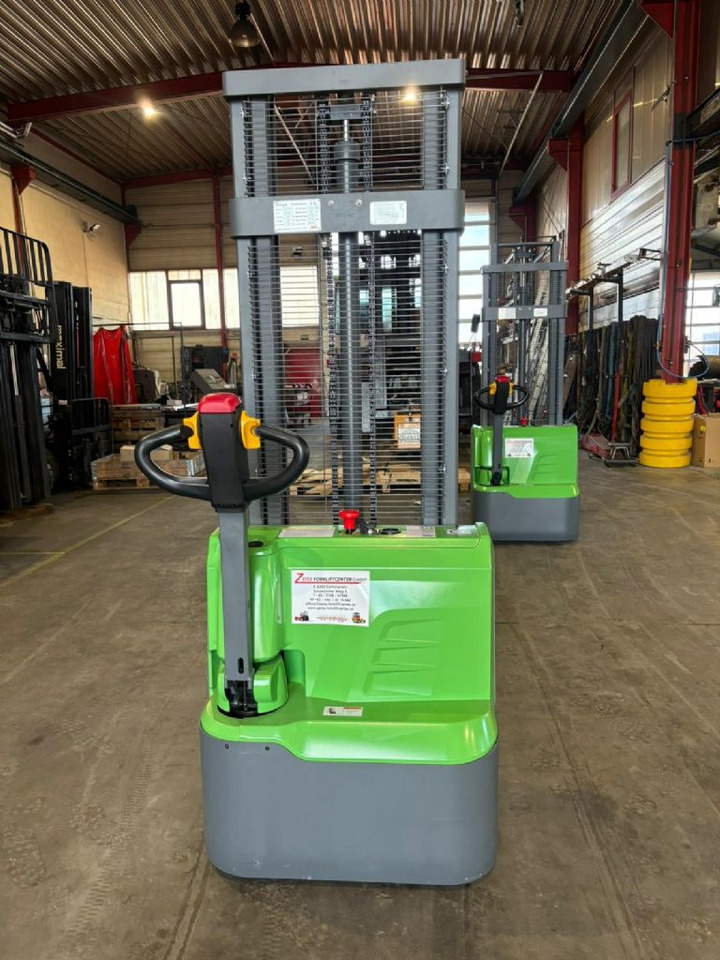 Osaka CDD12R-EN - Stivosës: foto 4 Osaka CDD12R-EN - Stivosës: foto 4