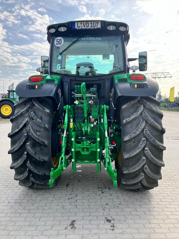 John Deere 6R 175 - Traktor: foto 3 John Deere 6R 175 - Traktor: foto 3