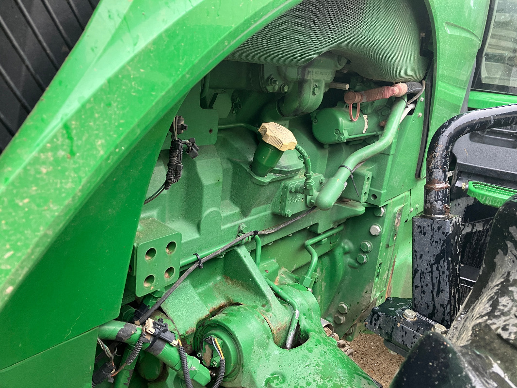 John Deere 8310R - Traktor: foto 4 John Deere 8310R - Traktor: foto 4