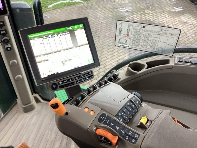 John Deere 8RX 410 inkl. PowerGard Protection Plus bis 08/26 - Traktor: foto 4 John Deere 8RX 410 inkl. PowerGard Protection Plus bis 08/26 - Traktor: foto 4