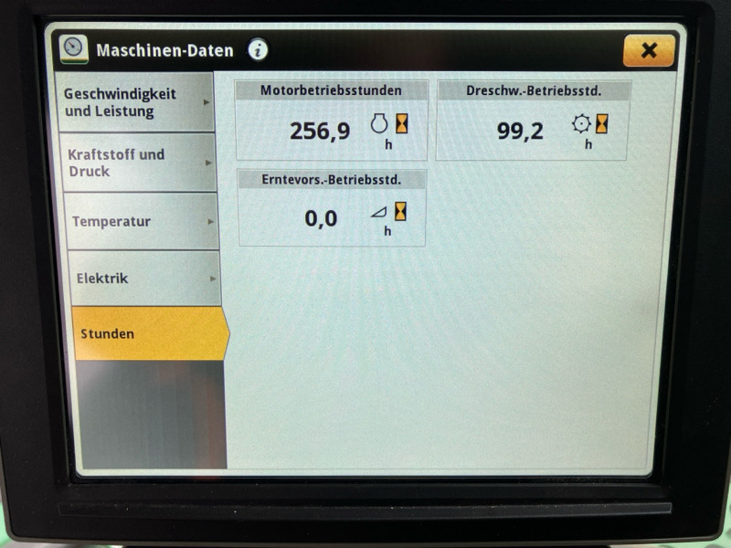 John Deere X9 1100 - Autokombajnë: foto 3 John Deere X9 1100 - Autokombajnë: foto 3