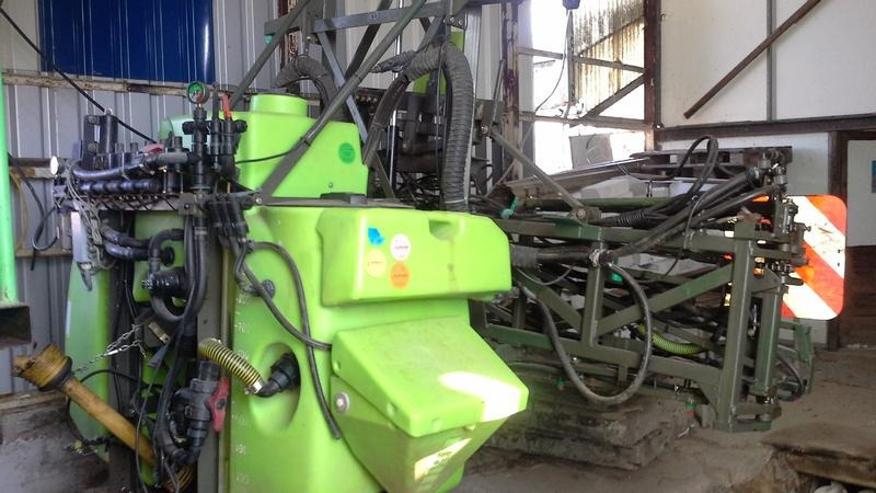 Tecnoma TX-Elektra - Spërkatës i montuar në traktor: foto 1 Tecnoma TX-Elektra - Spërkatës i montuar në traktor: foto 1