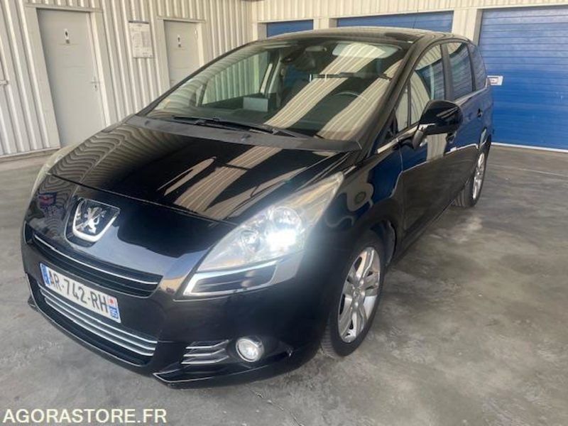 5008 PREMIUM 1.6 HDI 110cv 5 PLACES. 05/2010 . 255500 km - Veturë: foto 1 5008 PREMIUM 1.6 HDI 110cv 5 PLACES. 05/2010 . 255500 km - Veturë: foto 1