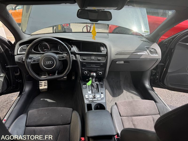AUDI A4 RS4 - 2013 - 155 000KM - Veturë: foto 5 AUDI A4 RS4 - 2013 - 155 000KM - Veturë: foto 5