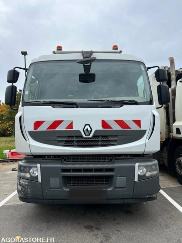 BENNE A ORDURES MENAGERES RENAULT - Kamion mbeturinash: foto 1 BENNE A ORDURES MENAGERES RENAULT - Kamion mbeturinash: foto 1
