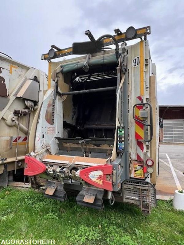 BENNE A ORDURES MENAGERES RENAULT - Kamion mbeturinash: foto 4 BENNE A ORDURES MENAGERES RENAULT - Kamion mbeturinash: foto 4