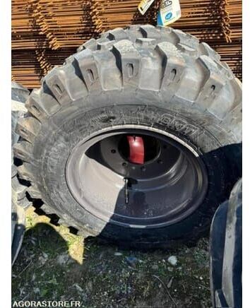 BKT ROUES JUMELEES COLLEES 9.00-20 - Rrota: foto 1 BKT ROUES JUMELEES COLLEES 9.00-20 - Rrota: foto 1