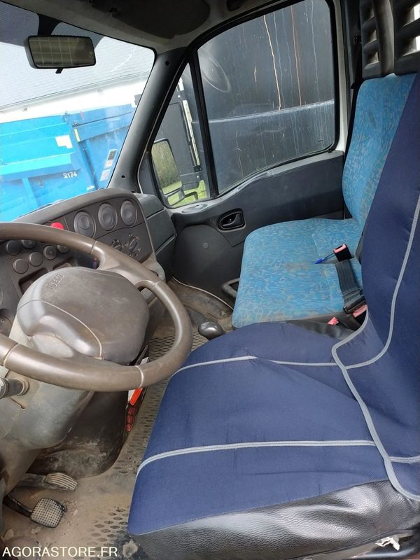 CAMION BENNE IVECO - EY413YY - 142000km - Kamioncine vetëshkarkuese: foto 5 CAMION BENNE IVECO - EY413YY - 142000km - Kamioncine vetëshkarkuese: foto 5