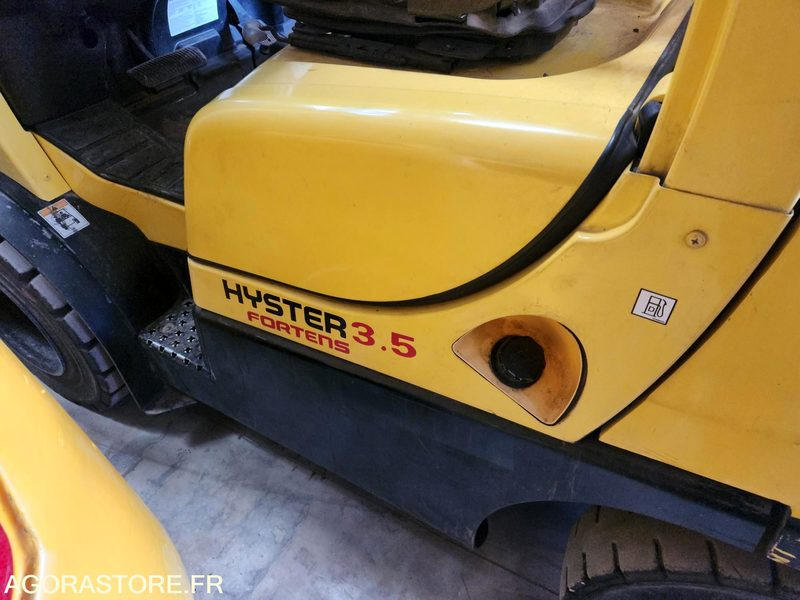 CHARIOT ELEVATEUR DIESEL 3T5 HYSTER H3.5FT - 2007 - 1033 heures - Pirun më naftë: foto 5 CHARIOT ELEVATEUR DIESEL 3T5 HYSTER H3.5FT - 2007 - 1033 heures - Pirun më naftë: foto 5
