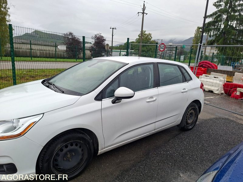 CITROEN C4 Entreprise VU 5p Berline HD- 2014 - 216471 KM - P0403314 - Veturë: foto 4 CITROEN C4 Entreprise VU 5p Berline HD- 2014 - 216471 KM - P0403314 - Veturë: foto 4