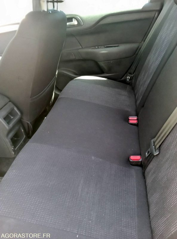 CITROEN C4 - Veturë: foto 2 CITROEN C4 - Veturë: foto 2