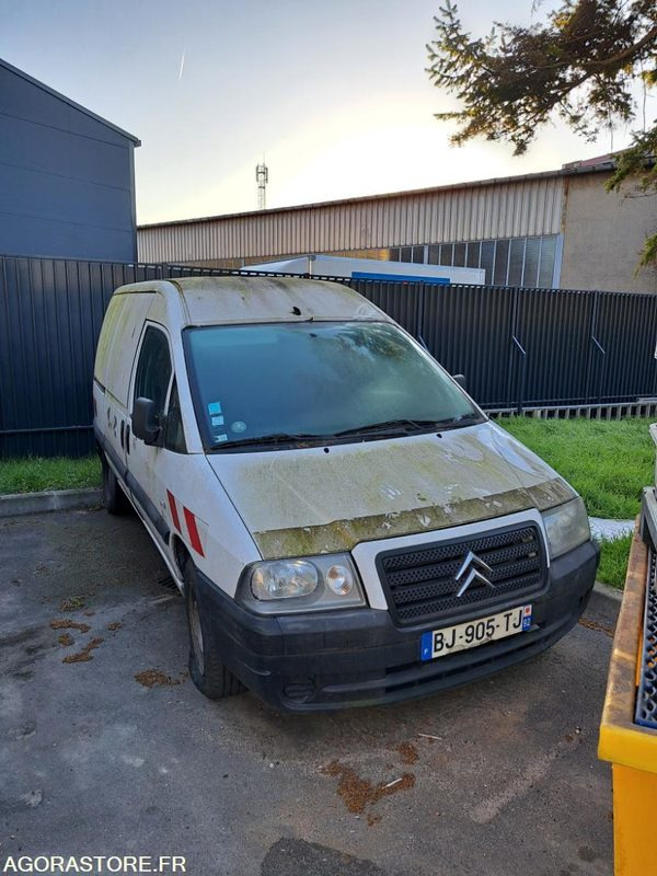 CITROEN JUMPY BJ905TJ - Furgon i vogël: foto 1 CITROEN JUMPY BJ905TJ - Furgon i vogël: foto 1