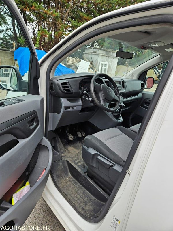 CITROEN JUMPY SPACE TOURER 9 places 240051 kms ANNÉE 2019 - Minibus, Furgon pasagjerësh: foto 5 CITROEN JUMPY SPACE TOURER 9 places 240051 kms ANNÉE 2019 - Minibus, Furgon pasagjerësh: foto 5