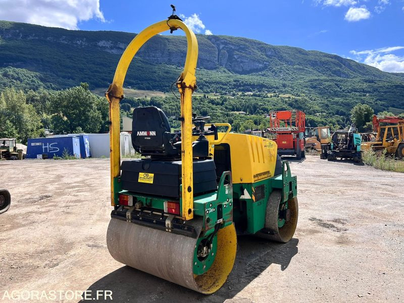 COMPACTEUR AMMANN AV26-2 ROULEAU TANDEM VIBRANT ARTICULÉ - ANNÉE 2008 - 1765 H - Rul: foto 4 COMPACTEUR AMMANN AV26-2 ROULEAU TANDEM VIBRANT ARTICULÉ - ANNÉE 2008 - 1765 H - Rul: foto 4