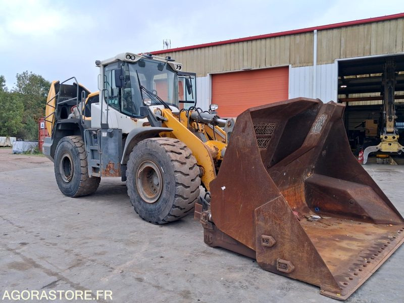 Chargeuse Liebherr L550 Xpower - 2016 / 16298 Heures - Fadrom: foto 1 Chargeuse Liebherr L550 Xpower - 2016 / 16298 Heures - Fadrom: foto 1
