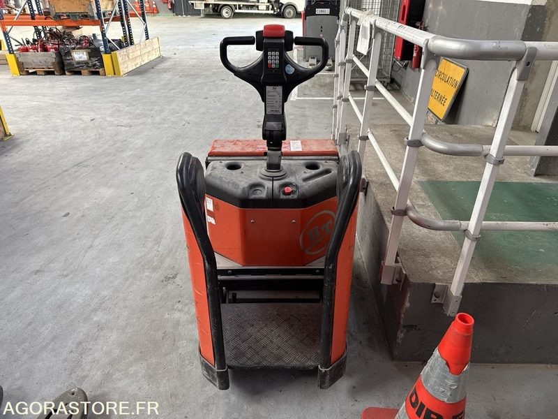Chariot élévateur Toyota LPE 200/8 - Pirun elektrik: foto 3 Chariot élévateur Toyota LPE 200/8 - Pirun elektrik: foto 3