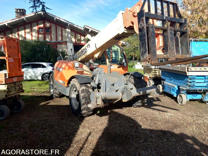 Chariot télescopique JLG 4013 - Ekskavator teleskopik: foto 1 Chariot télescopique JLG 4013 - Ekskavator teleskopik: foto 1
