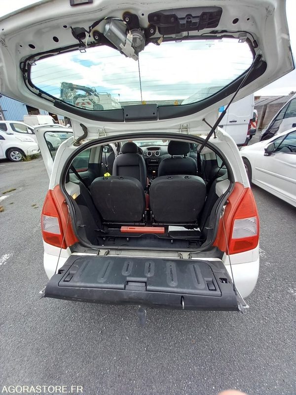 Citroen C2 AD508QG - Veturë: foto 4 Citroen C2 AD508QG - Veturë: foto 4