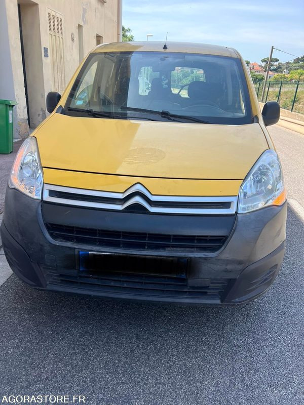 Citroen berlingo - 2016 - 76000km - Veturë: foto 1 Citroen berlingo - 2016 - 76000km - Veturë: foto 1