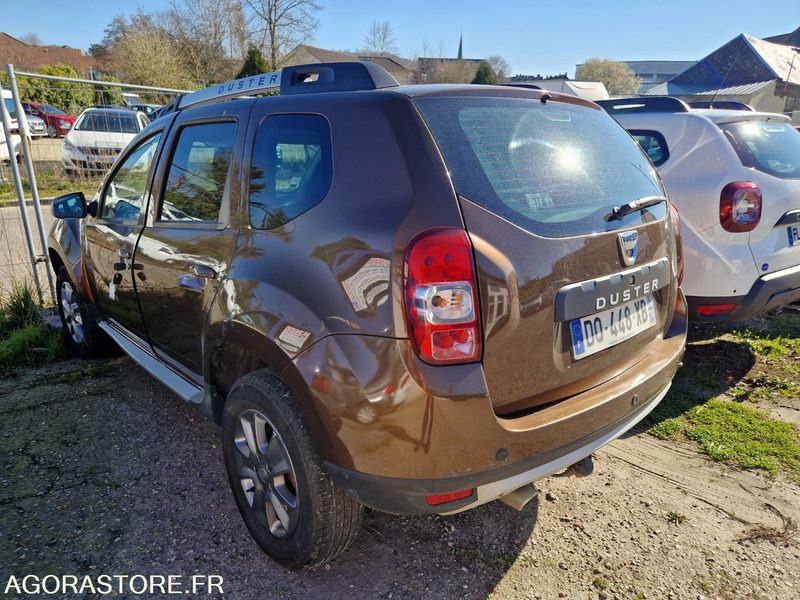 Dacia Duster - DQ448XB - 2015 - 143970km - SUV: foto 4 Dacia Duster - DQ448XB - 2015 - 143970km - SUV: foto 4