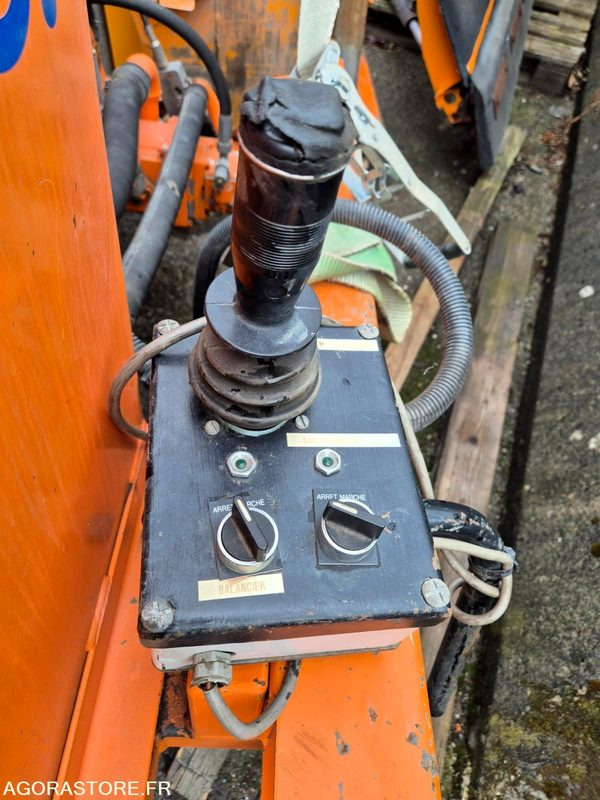 EPAREUSE FRONTALE CMV 450F 1999 - Trince me krahe: foto 4 EPAREUSE FRONTALE CMV 450F 1999 - Trince me krahe: foto 4