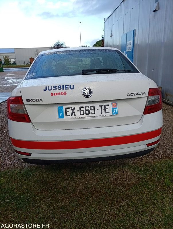 Veturë EX-669-TE - Roulant - SKODA OCTAVIA - VP - 391 640 Kms: foto 6 Veturë EX-669-TE - Roulant - SKODA OCTAVIA - VP - 391 640 Kms: foto 6