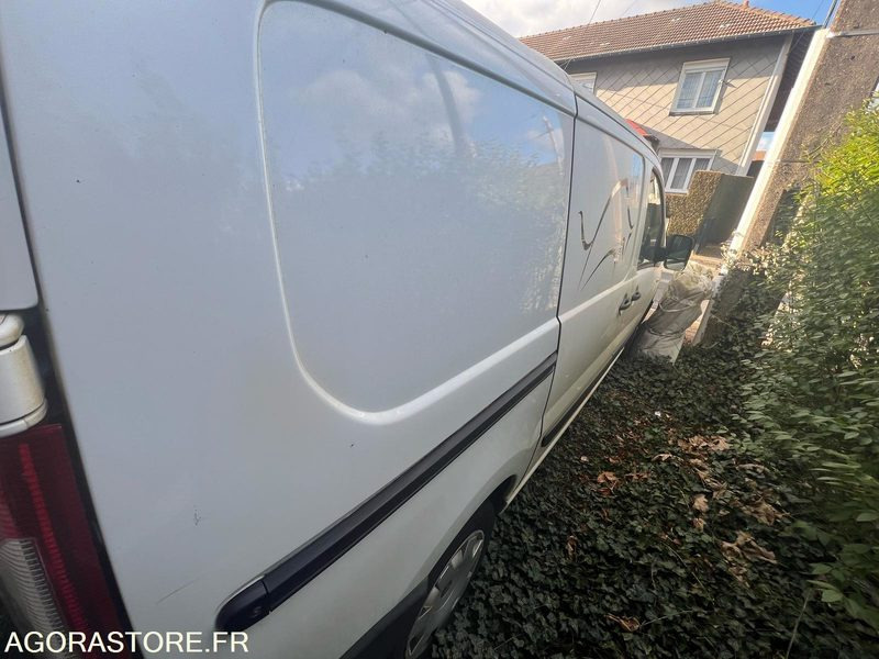 FIAT- SCUDO - 2015 - 350 000 KM - FRIGORIFIQUE MULTI TEMPERATURE - Furgon frigorifer: foto 3 FIAT- SCUDO - 2015 - 350 000 KM - FRIGORIFIQUE MULTI TEMPERATURE - Furgon frigorifer: foto 3