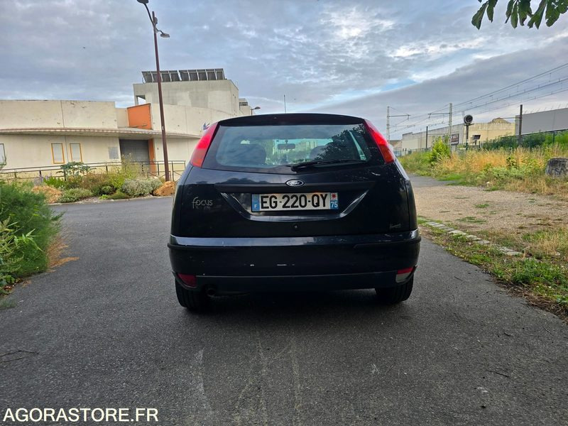 FORD FOCUS 1.6 - ESSENCE - 158 000 KM - Veturë: foto 3 FORD FOCUS 1.6 - ESSENCE - 158 000 KM - Veturë: foto 3