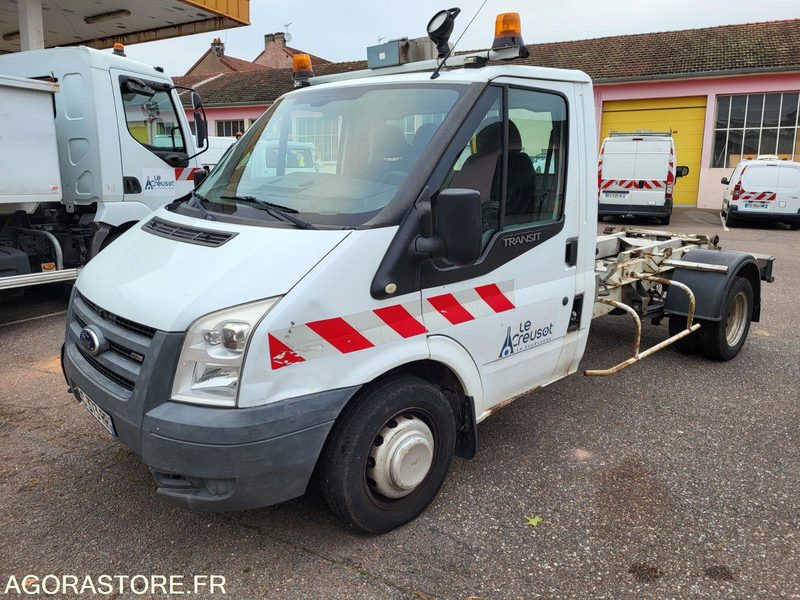 FORD transit avec système ampirol (sans contrôle technique) - Kamioncine vetëshkarkuese: foto 2 FORD transit avec système ampirol (sans contrôle technique) - Kamioncine vetëshkarkuese: foto 2