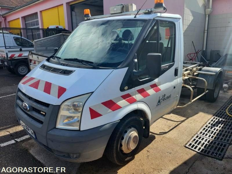 FORD transit avec système ampirol (sans contrôle technique) - Kamioncine vetëshkarkuese: foto 1 FORD transit avec système ampirol (sans contrôle technique) - Kamioncine vetëshkarkuese: foto 1
