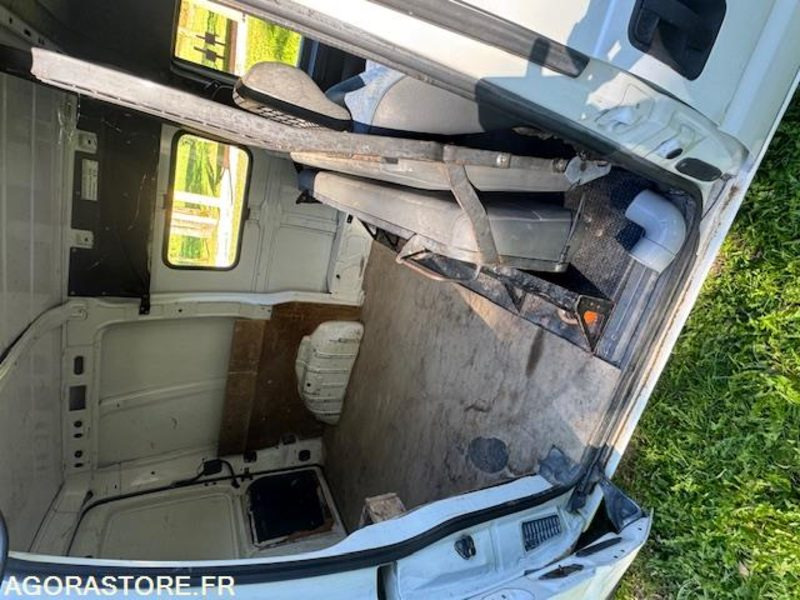 FOURGON PEUGEOT - Furgon: foto 4 FOURGON PEUGEOT - Furgon: foto 4