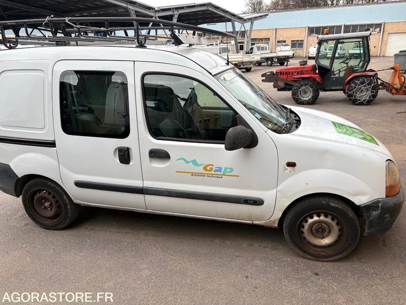 FOURGONNETTE RENAULT KANGOO - Furgon i vogël: foto 1 FOURGONNETTE RENAULT KANGOO - Furgon i vogël: foto 1