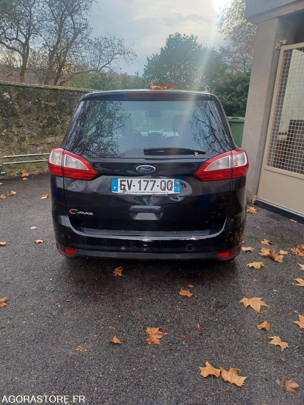 Ford Grand C-Max - 2018 - 182000 - EV-177-QQ - Veturë: foto 3 Ford Grand C-Max - 2018 - 182000 - EV-177-QQ - Veturë: foto 3