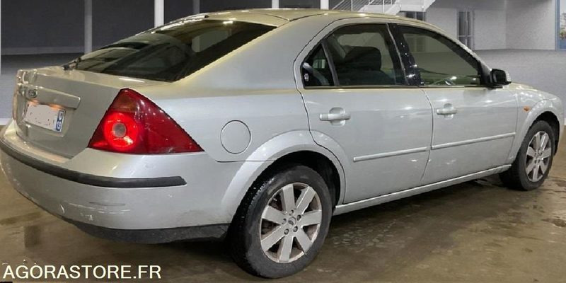 Ford Mondeo 1.8I - 125 GHIA .CT-OK passé et accepté pour 2 ans - Veturë: foto 2 Ford Mondeo 1.8I - 125 GHIA .CT-OK passé et accepté pour 2 ans - Veturë: foto 2
