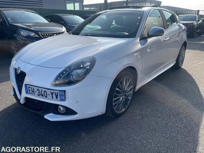 GIULIETTA LUSSO 1.4i TB 150cv S§S-12/2016-89360KM - Veturë: foto 1 GIULIETTA LUSSO 1.4i TB 150cv S§S-12/2016-89360KM - Veturë: foto 1