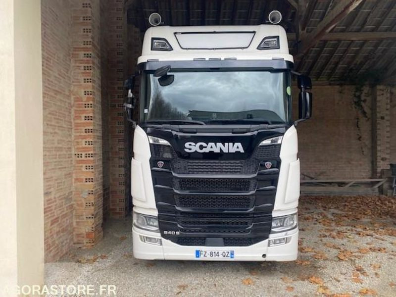 SCANIA S540 - Gjysmë-kamion: foto 1 SCANIA S540 - Gjysmë-kamion: foto 1