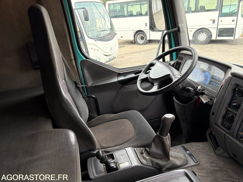 TRACTEUR RENAULT 420 DCI - Gjysmë-kamion: foto 5 TRACTEUR RENAULT 420 DCI - Gjysmë-kamion: foto 5