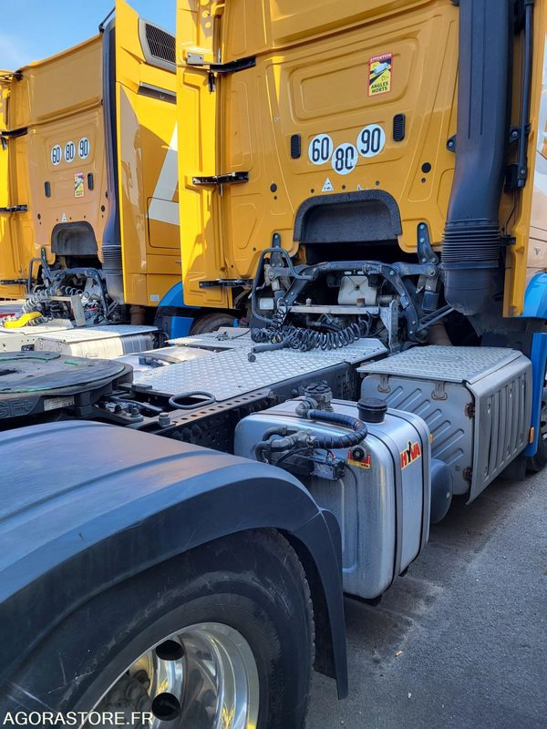 Tracteur MERCEDES ACTROS 1845 -2013- 808000km - BON ETAT - NETTOYAGE PRO 4/2025 - Gjysmë-kamion: foto 4 Tracteur MERCEDES ACTROS 1845 -2013- 808000km - BON ETAT - NETTOYAGE PRO 4/2025 - Gjysmë-kamion: foto 4