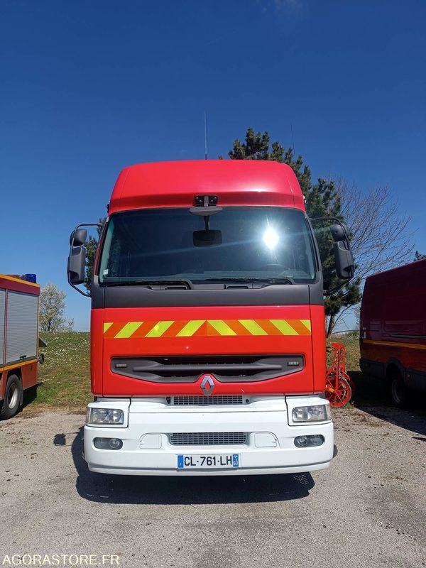 Véhicule Tracteur Renault - Gjysmë-kamion: foto 2 Véhicule Tracteur Renault - Gjysmë-kamion: foto 2