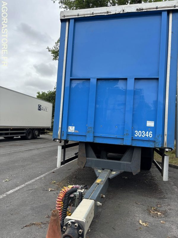 Remorque 2 essieux centraux Bâchée Fruehauf - 2015 (30346) - Gjysmë rimorkio: foto 3 Remorque 2 essieux centraux Bâchée Fruehauf - 2015 (30346) - Gjysmë rimorkio: foto 3
