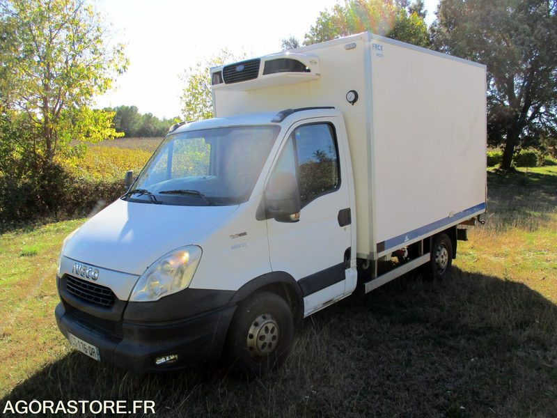 IVECO 35S13 de 2013 426915Kms "d'autoroute"chassis cabine frigorifique - Furgon frigorifer: foto 1 IVECO 35S13 de 2013 426915Kms "d'autoroute"chassis cabine frigorifique - Furgon frigorifer: foto 1