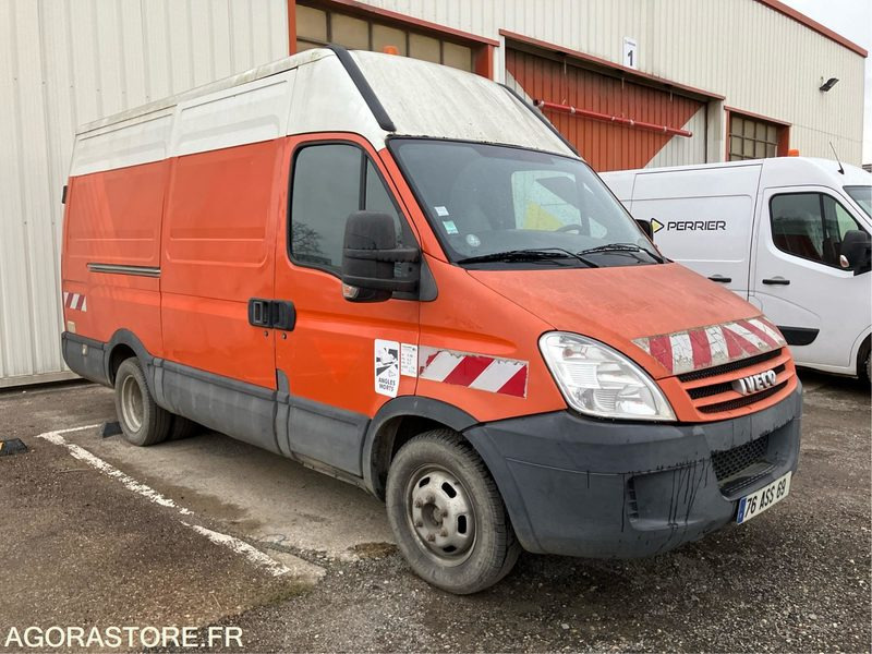 IVECO - 50C15 - 2007 / 332349 KM (P2001860) - Furgon: foto 3 IVECO - 50C15 - 2007 / 332349 KM (P2001860) - Furgon: foto 3