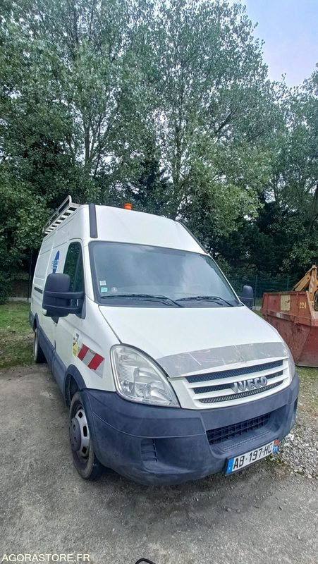 IVECO 50C15HV - Furgon: foto 1 IVECO 50C15HV - Furgon: foto 1