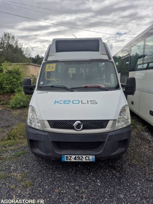 IVECO BUS DAILY N°112039 - Minibus, Furgon pasagjerësh: foto 1 IVECO BUS DAILY N°112039 - Minibus, Furgon pasagjerësh: foto 1