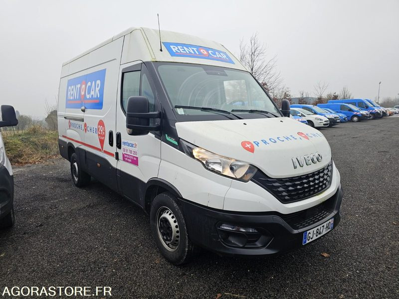 Iveco daily 35S14 - 2022 - 8815 Kms - Furgon: foto 2 Iveco daily 35S14 - 2022 - 8815 Kms - Furgon: foto 2